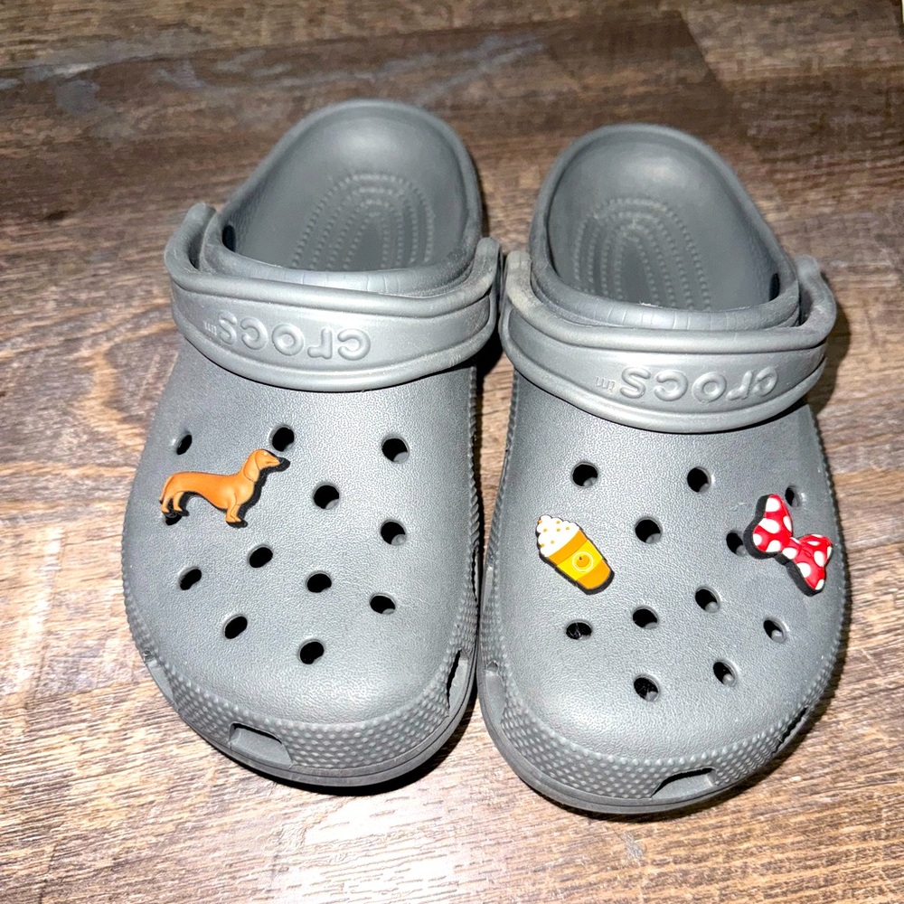 Women’s Crocs - Size 6